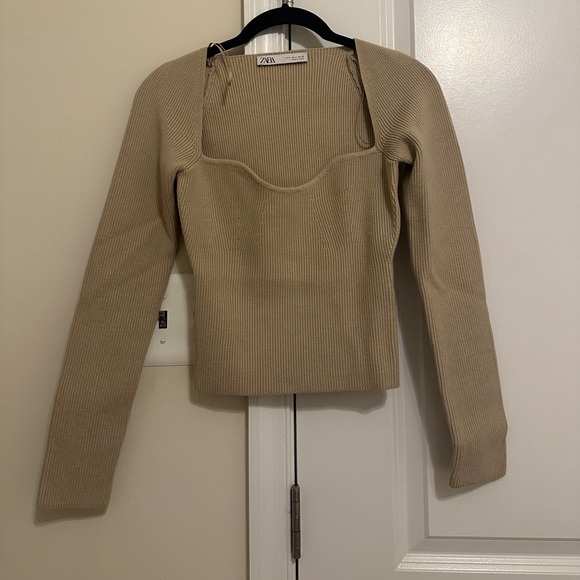 Zara Sweetheart Neckline Knit Top - Picture 2 of 4